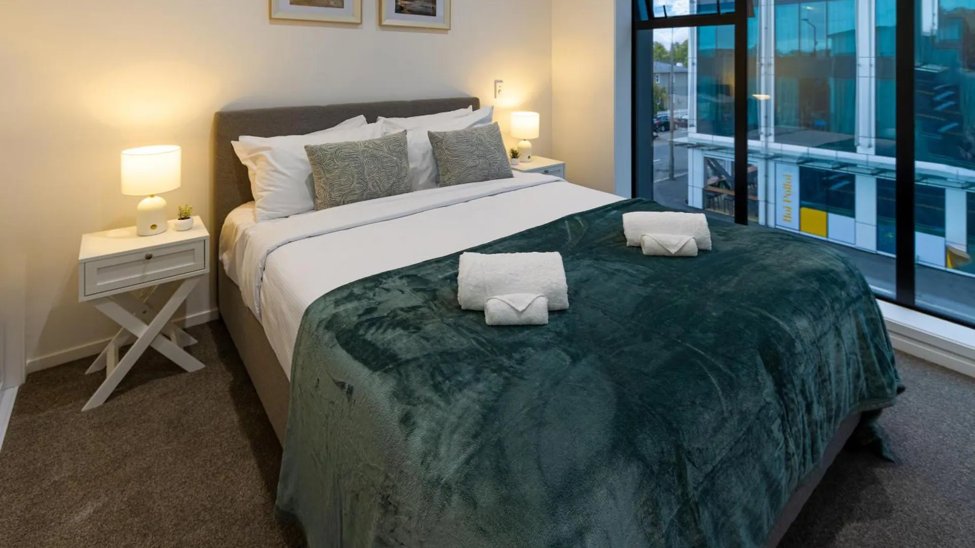 Urban Retreat: 2-Br Gem In Central Christchurch Lejlighed New Zealand